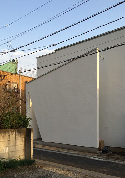 足場解体、そして壁塗りへ突入～
