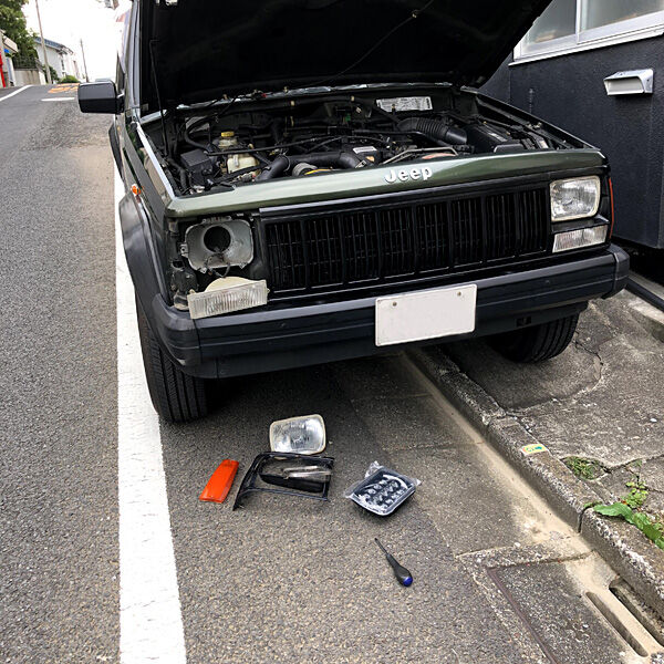 突発的に車イジリ
