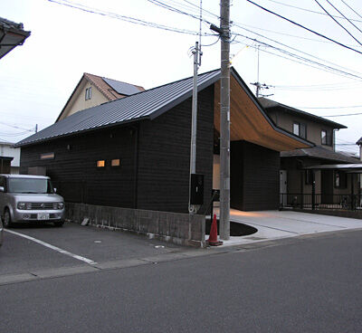 平屋の大屋根